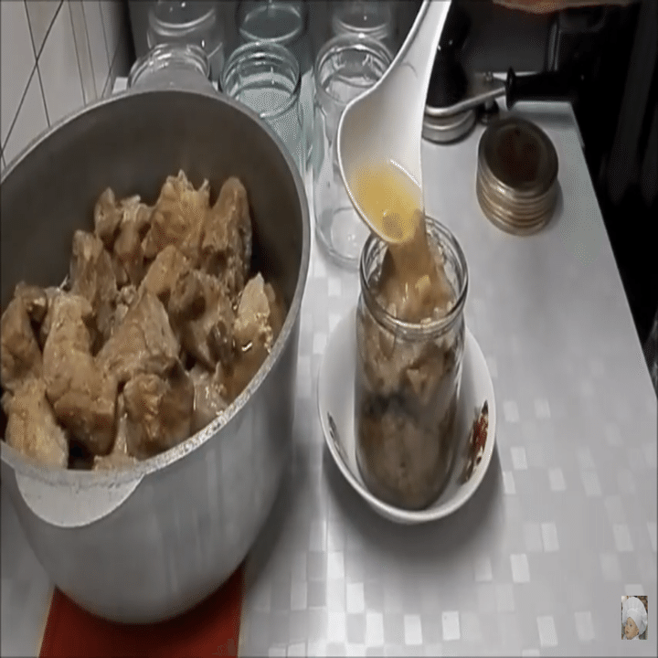 ロシア 肉の缶詰 トゥションカ Тушенка Tushonka