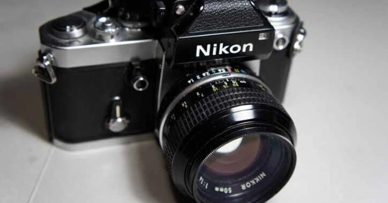 ニコンF2フォトミック nikkor 50mm F1.4｜RICOH GR2