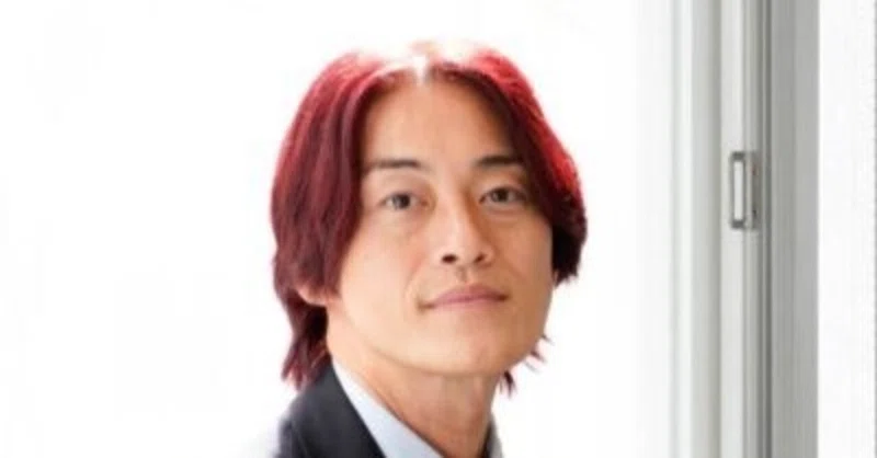 「死ぬ前に、自分に惚れ惚れしながら死にたい」——社員の9割が"元芸人"。動画で「何度だって立ち上がれる社会」をつくる、株式会社フラワーズロマンス・中道正彦さん