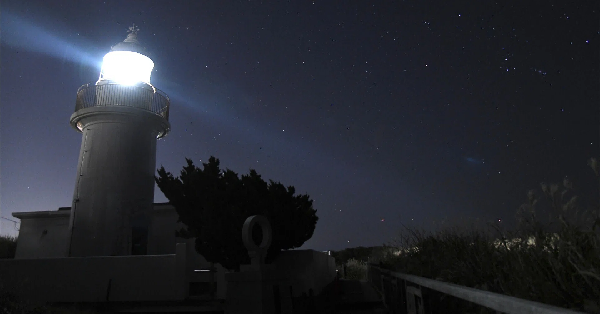 夜の灯台巡り4 「城ヶ島灯台」｜灯台の人
