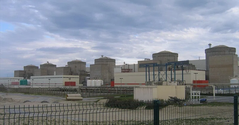 クラゲが止めた315万kW ~フランス・グラヴリーヌ原発、弱点は海との接点~