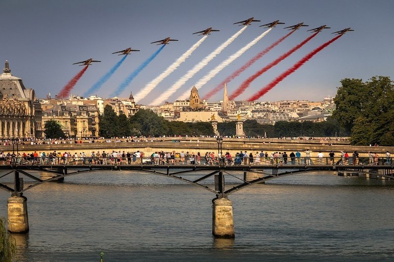 7 14はフランス革命記念日を祝う パリ祭 ドビュッシーは 花火 を描写する 名古屋クラシック音楽堂 Note