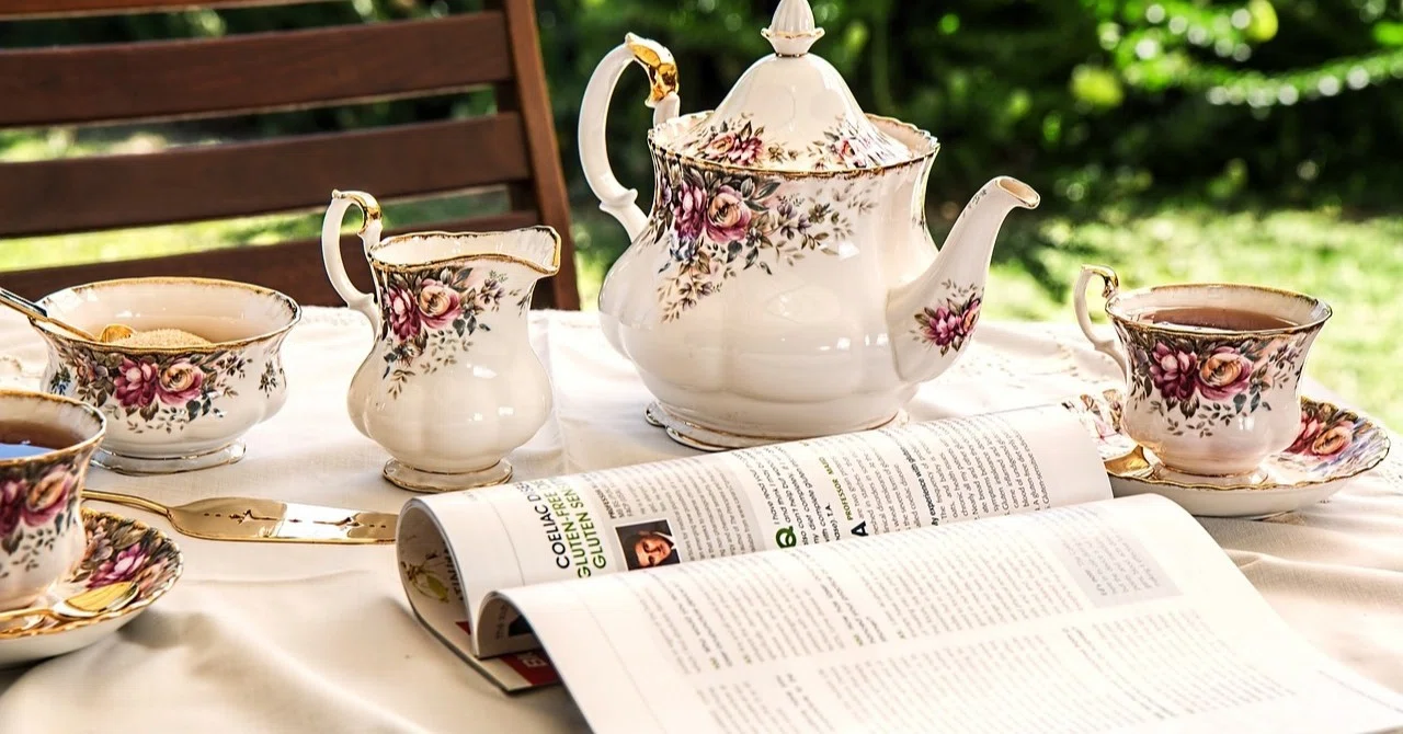 Tea English]紅茶の英語表現〜水色、味、香り編｜こもり茶音＠不在