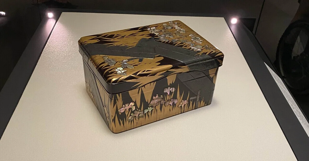 尾形光琳「八橋蒔絵螺鈿硯箱 」｜トト