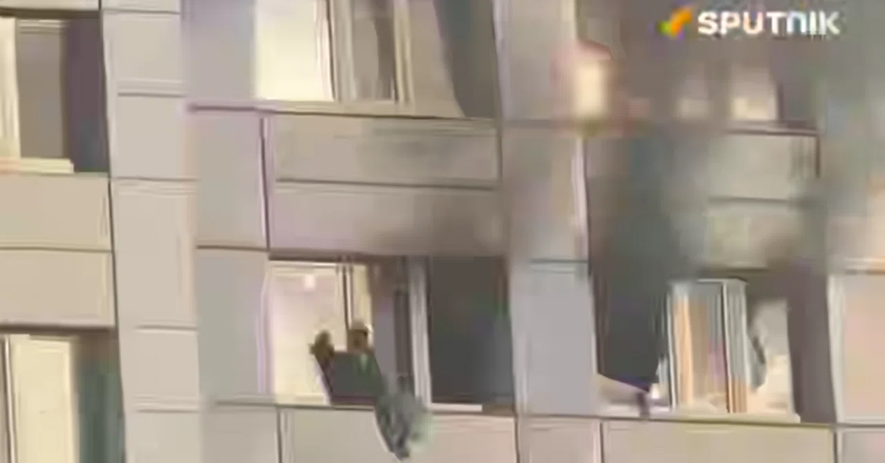 Photo: note.com Berlin High-Rise Fire: Woman Jumps Two Floors into Rescue Basket from 11th-Floor Window