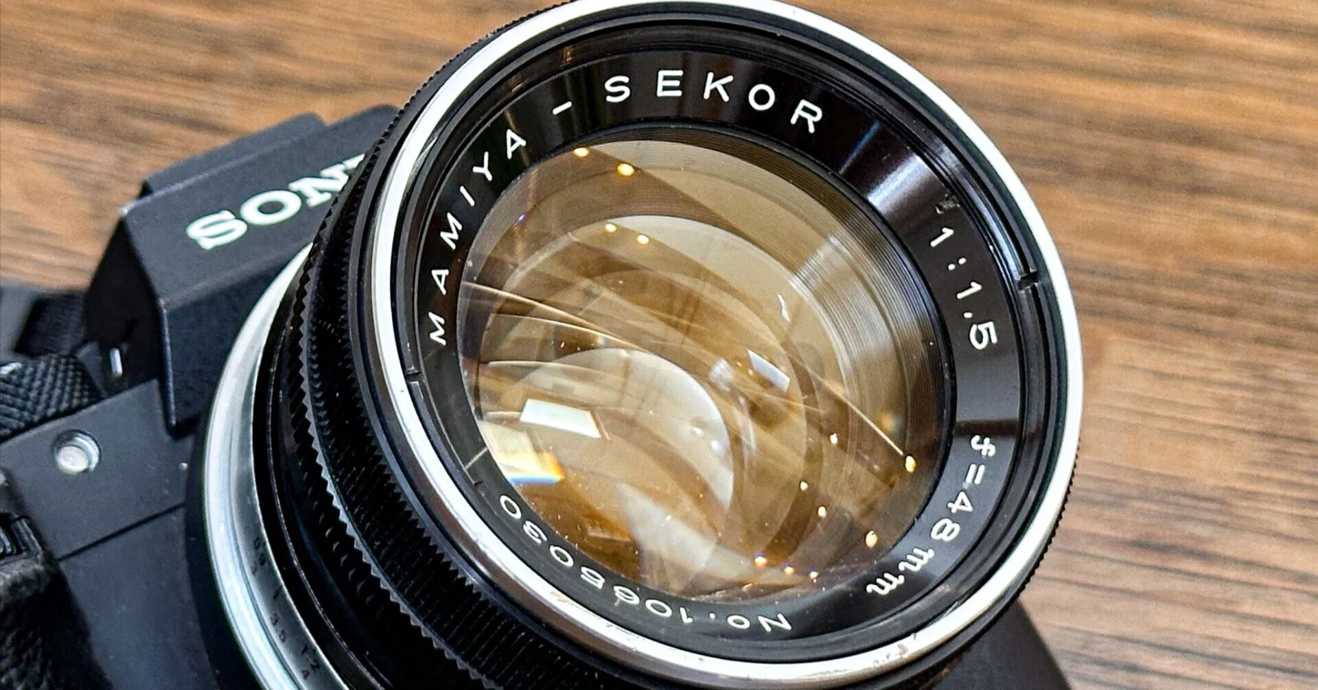MAMIYA Super Deluxe 1:1.7f＝48mm マミヤ レンズ付 Mamiya Super Delux 48mm F1.5 は、大口径化競争の果てに生まれた狂気