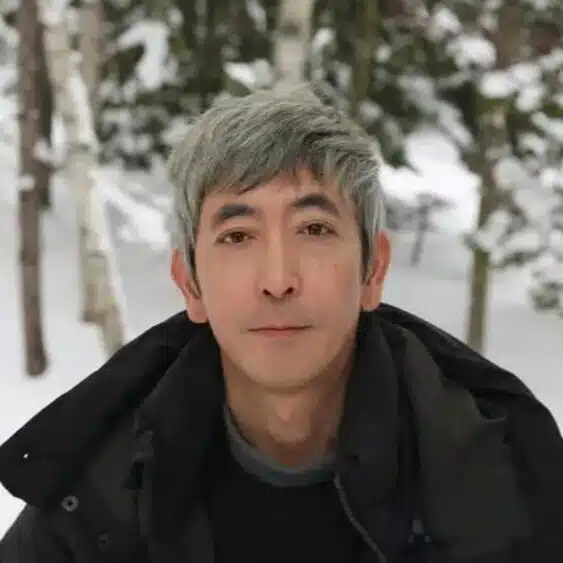 ケンジ・シラトリ Kenji Siratori