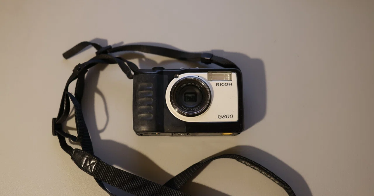 現場監督」と呼ばれた業務用コンデジ、RICOH G800を普段使いしてみた｜itou