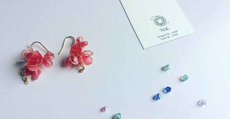 注射が嫌いな自分がピアスを開けてみた 彼岸花 Note