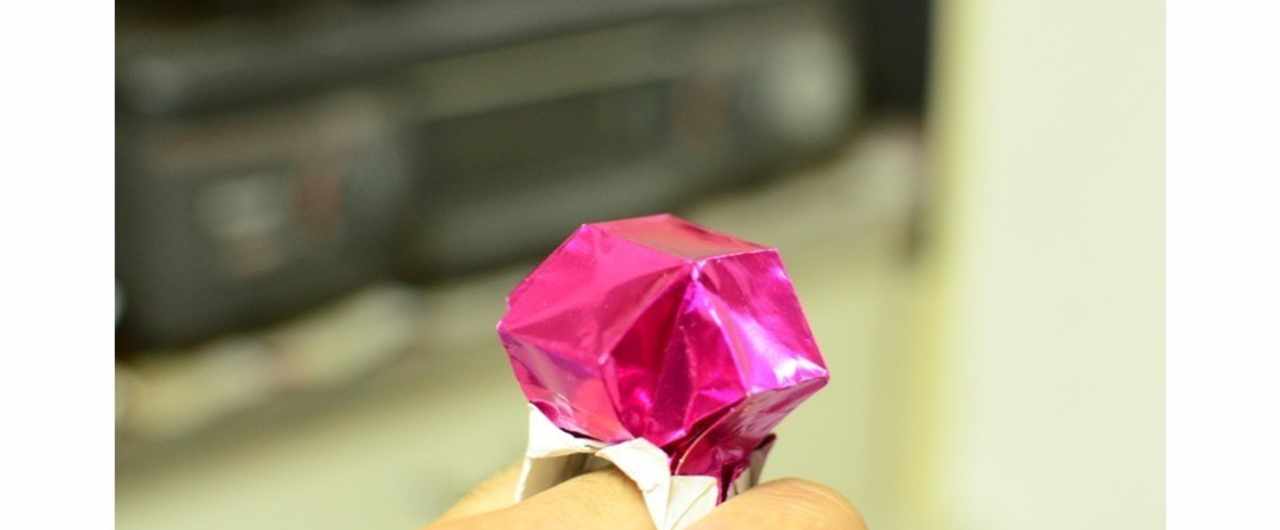 大きな宝石の指輪 Abraham Note