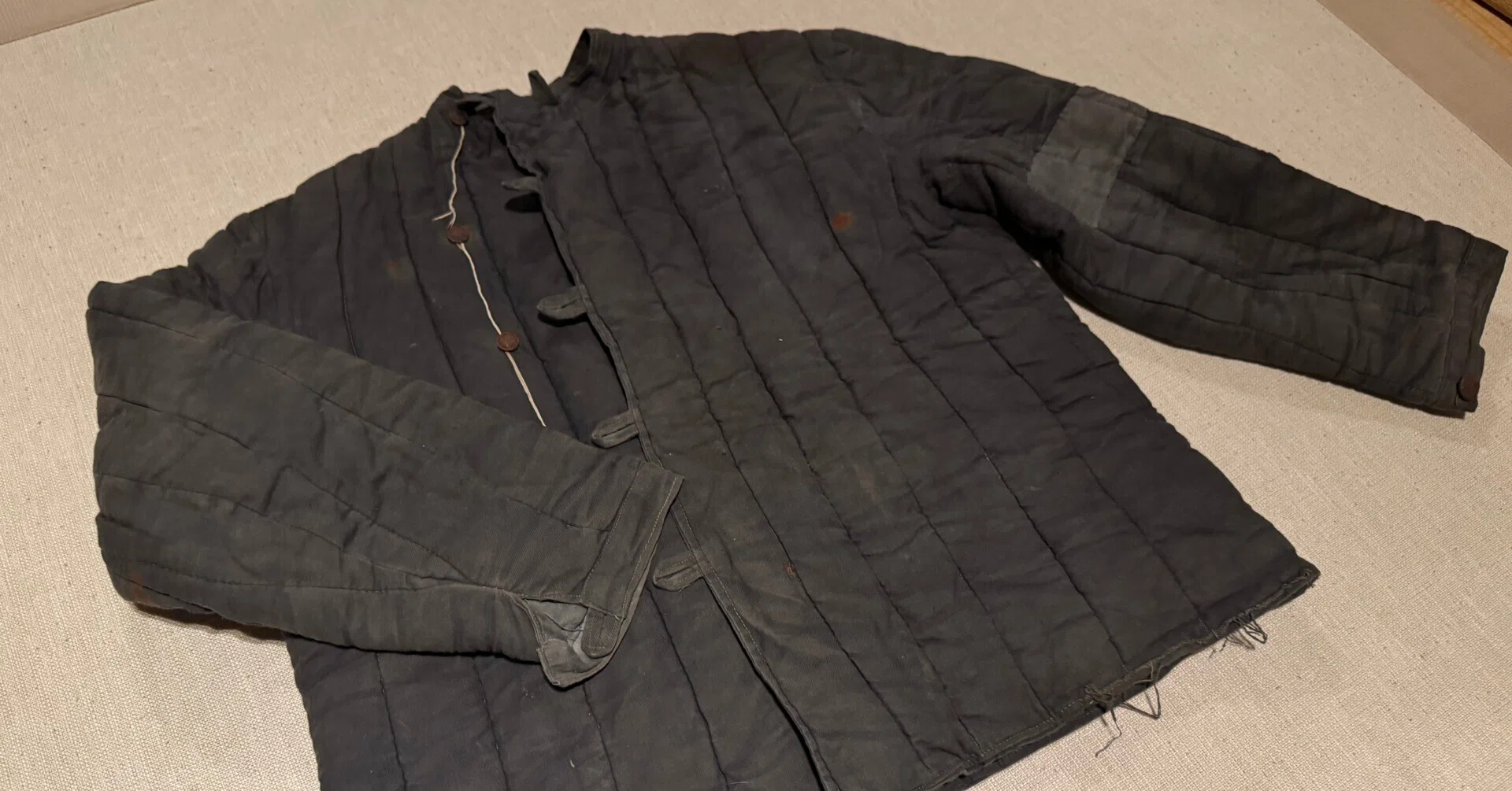 シベリア抑留者が着用していたとみられる旧ソ連の軍服「テログレイカ