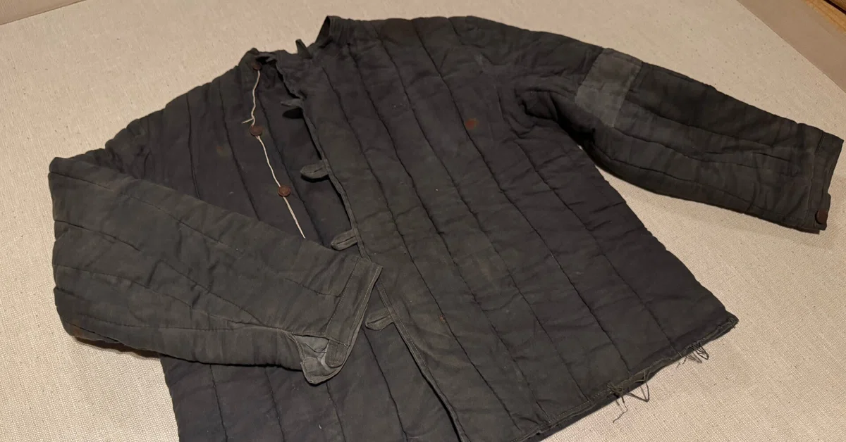 シベリア抑留者が着用していたとみられる旧ソ連の軍服「テログレイカ