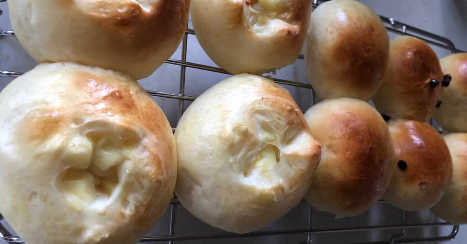 初心者によるパン作り チーズパン チョコチップパン まぁまゆ 目指すはゆるニコニコ2児の母 Note