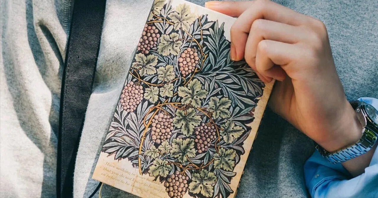 ほぼ日手帳2027 V＆A Series：UsefulでもBeautifulでもない僕だけど…｜十一