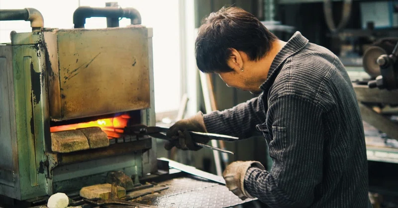 手仕事の道具が持つ「本物の使いやすさ」─ 安中の鍛冶工房「山崎製作所」