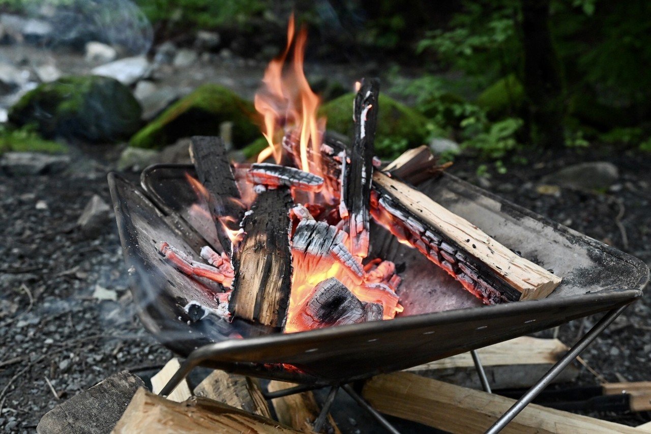 炭火を熾すのが下手くそになってます Niku Camp Note