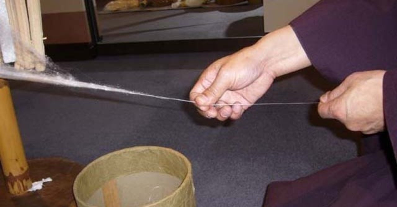 績む 紡ぐ 座繰る 糸の作り方 じざいやさくらこ Note