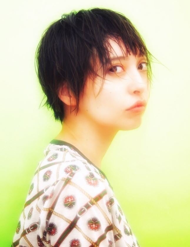 伴名練 全てのアイドルが老いない世界 電子配信開始 西田藍さんによる書評を全文公開 集英社文芸 公式 Note