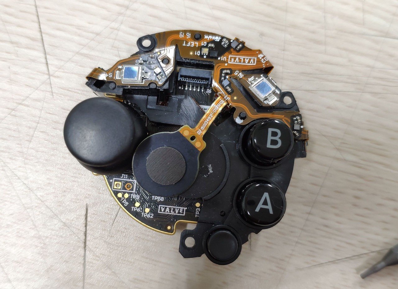 VALVE INDEXのコントローラーのジョイスティック交換方法|てんてー VALVE INDEXのコントローラーのジョイスティック交換方法|てんてー