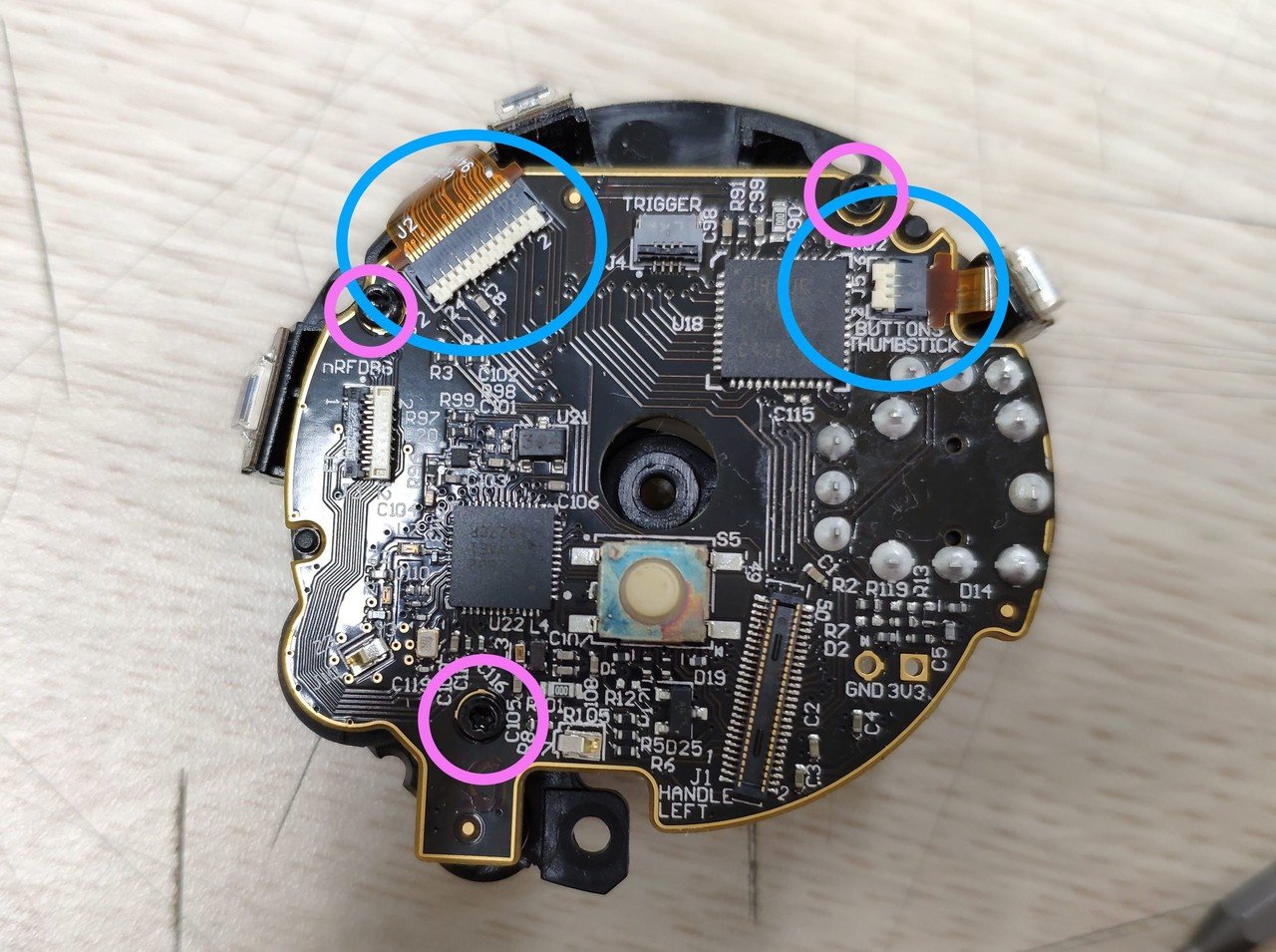 VALVE INDEXのコントローラーのジョイスティック交換方法|てんてー VALVE INDEXのコントローラーのジョイスティック交換方法|てんてー