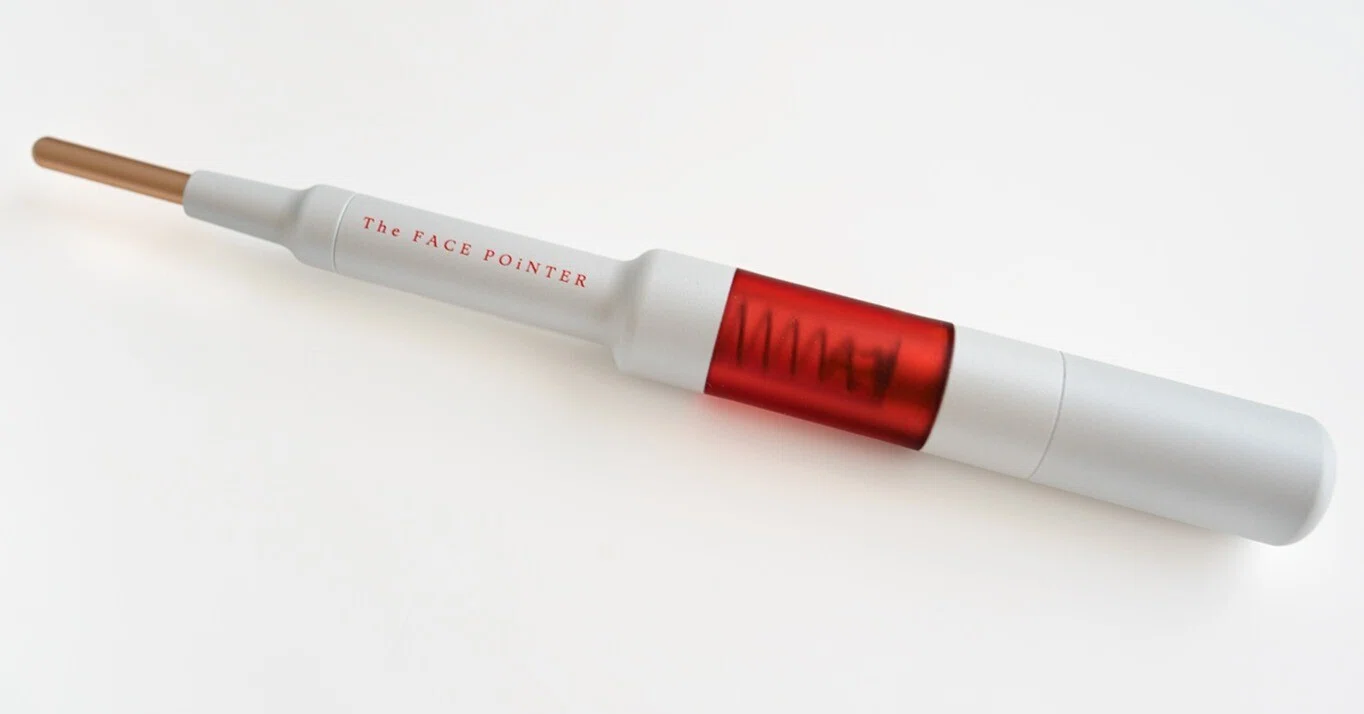 The FACE POiNTER 7th フェイスポインター　スノーホワイト 口コミ】COREFIT フェイスポインター 7thの実物レビュー｜EMIRU