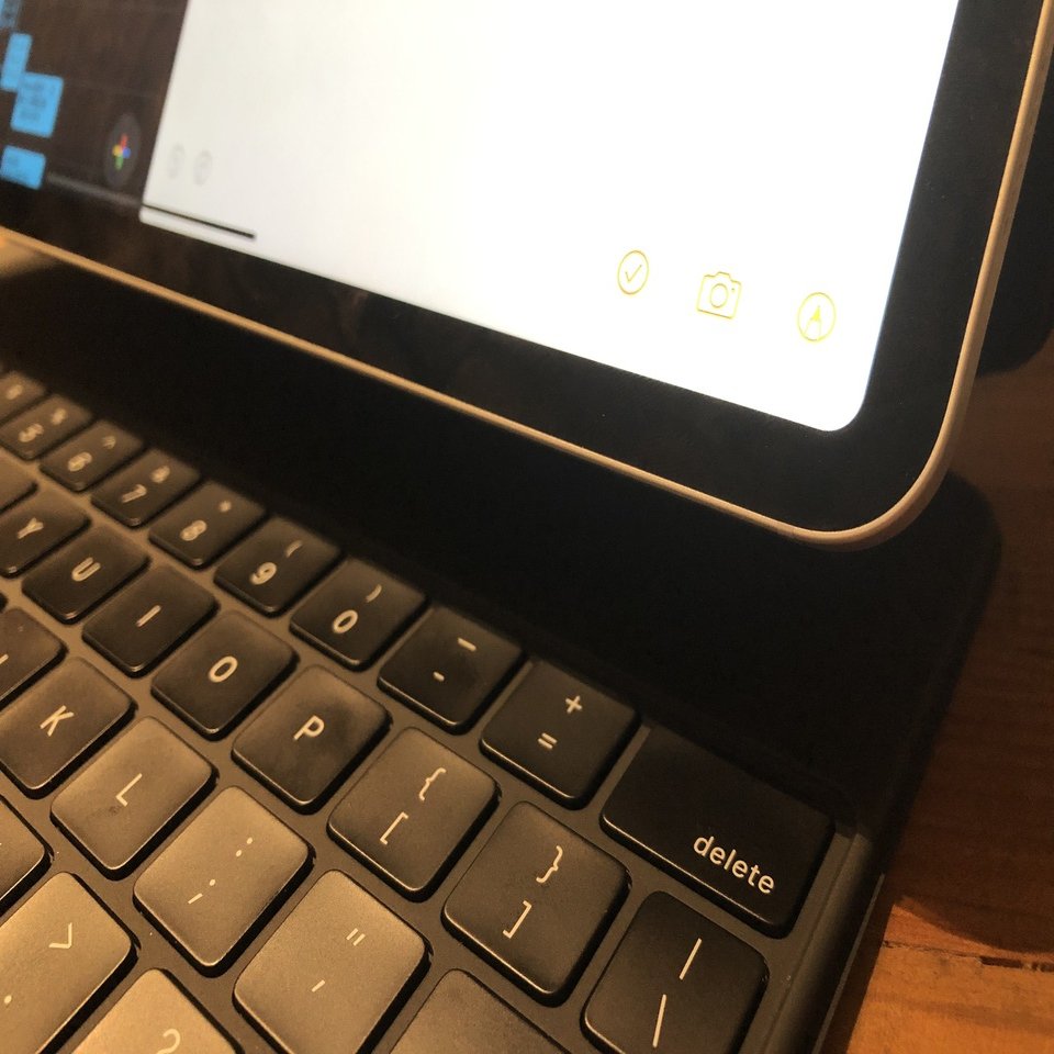 iPad Pro用Magic Keyboardを購入してしまい、申し訳ございませんー