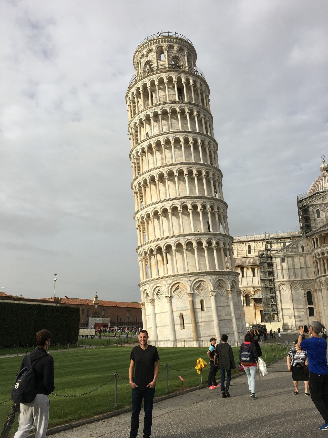 アラサーOLイタリア旅③】ピサの斜塔|【海外移住を目指す アラサーOLイタリア旅③】ピサの斜塔|【海外移住を目指す