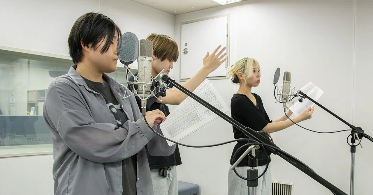 マイク 声優