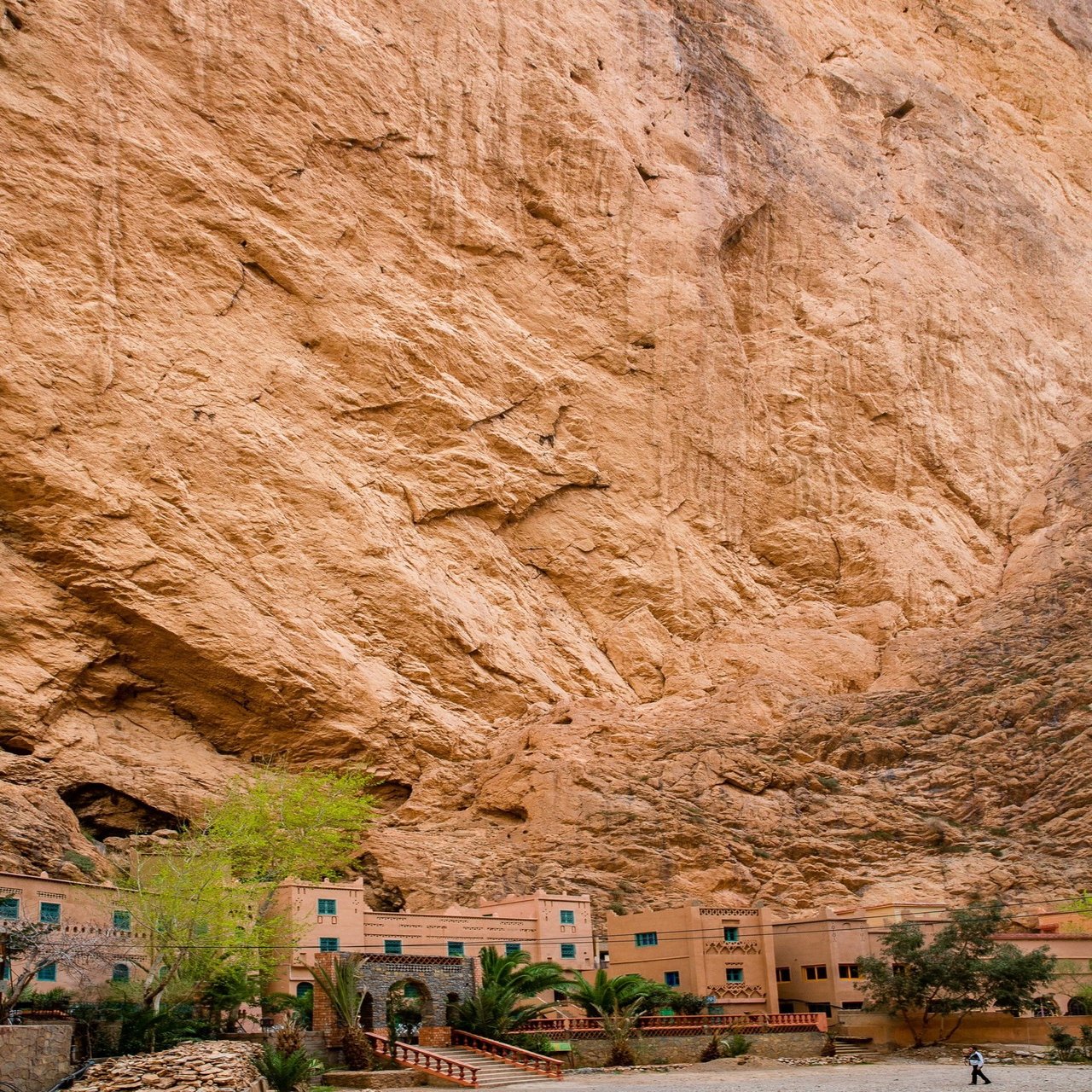 モロッコの トドラ渓谷 Zenpaku Note