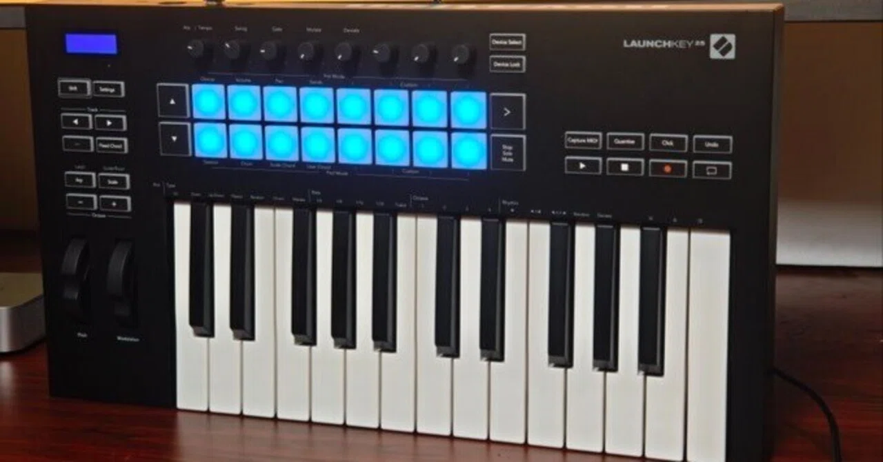 フルサイズ鍵盤】Launchkey 25 MK3を実機レビュー｜重藤 六