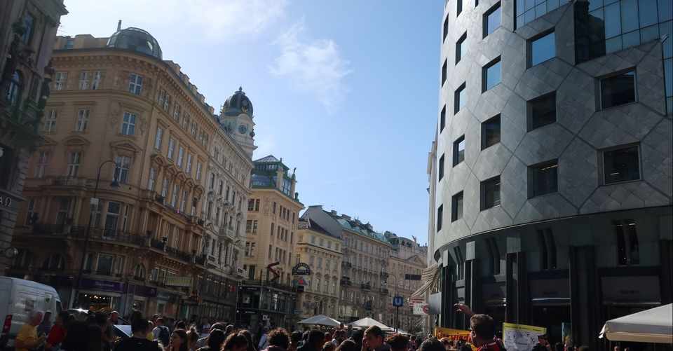オーストリア ウィーンへ到着 歴史とモダンが融合した街並みに衝撃を受ける 釈隆弘の世界一周記 オーストリア編 上田隆弘 錦識寺 Note