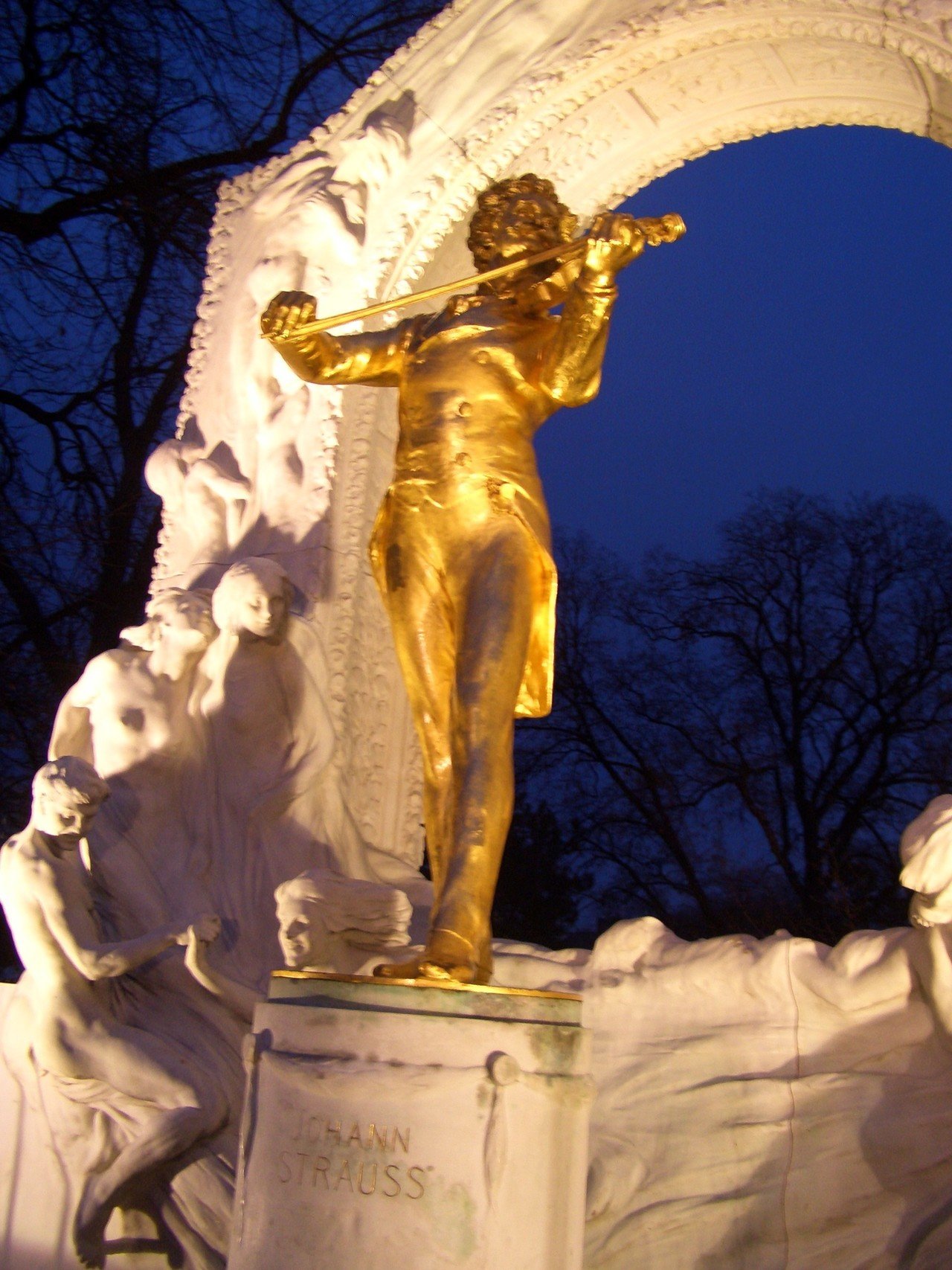 ウィーン】クラシック好き必見！市立公園「シュタット・パーク」で偉大
