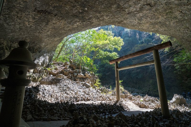 なぜか２つある神話の舞台 高千穂 の謎 宮崎 霧島の二説並ぶ 天孫降臨の地 ほんのひととき Note