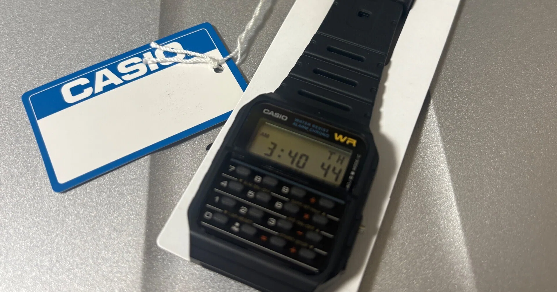 チープカシオ CA-53W-1Z カリキュレーター 多くの映画やドラマに愛され