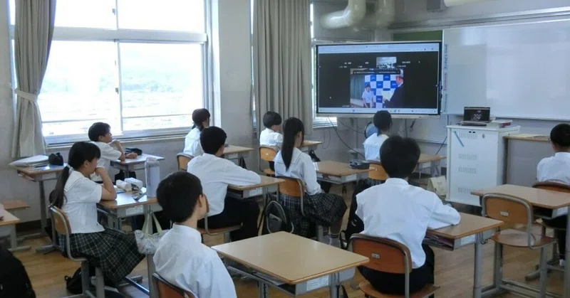 8月25日(火)　2学期始業式をオンラインで実施しました。