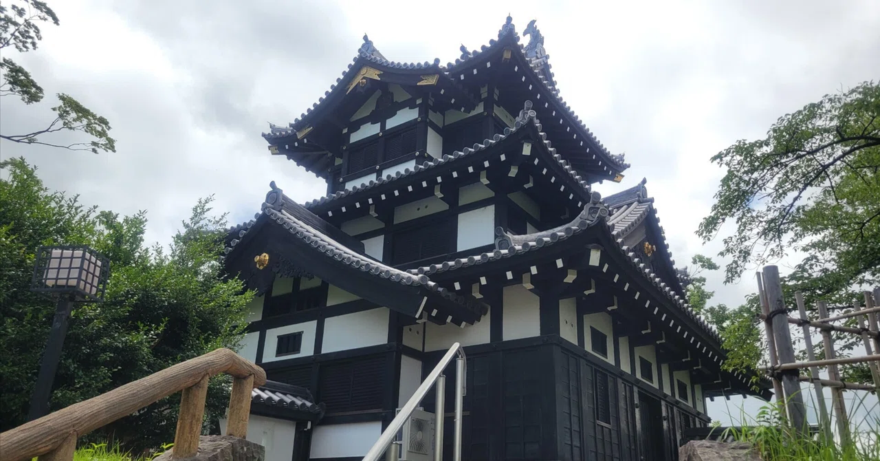 日本100続名城】No.132 高田城 スタンプの旅｜うつけつ