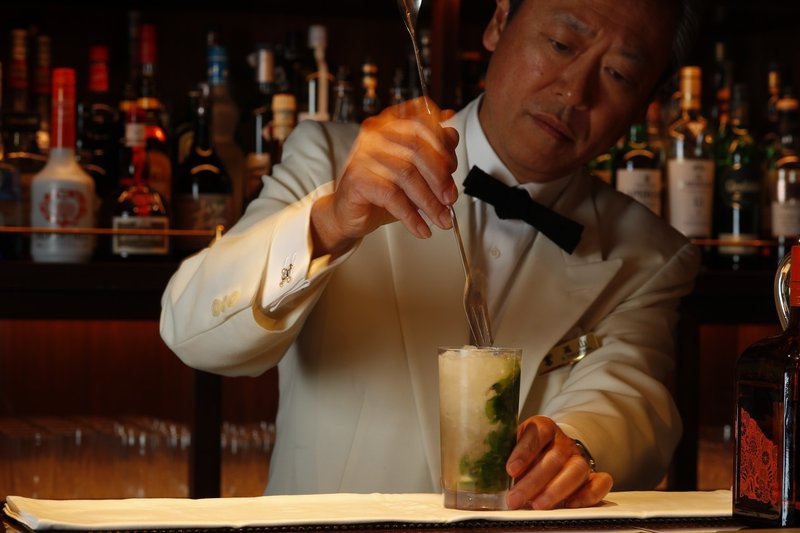 東京會舘 チーフバーテンダーが語る アメリカの将校が愛したお酒と有楽町の変遷 有楽町うたつくり計画 Note