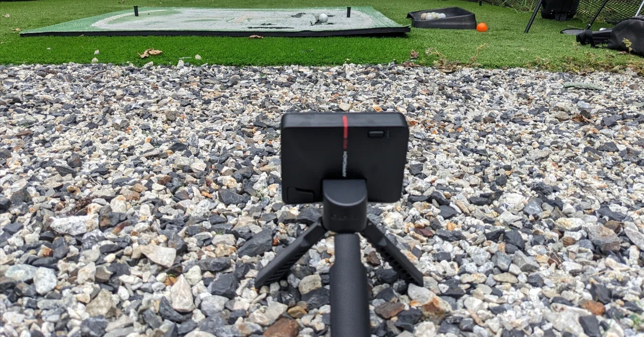 The GARMIN Approach R10 (golf launch monitor) is for those with easy ...