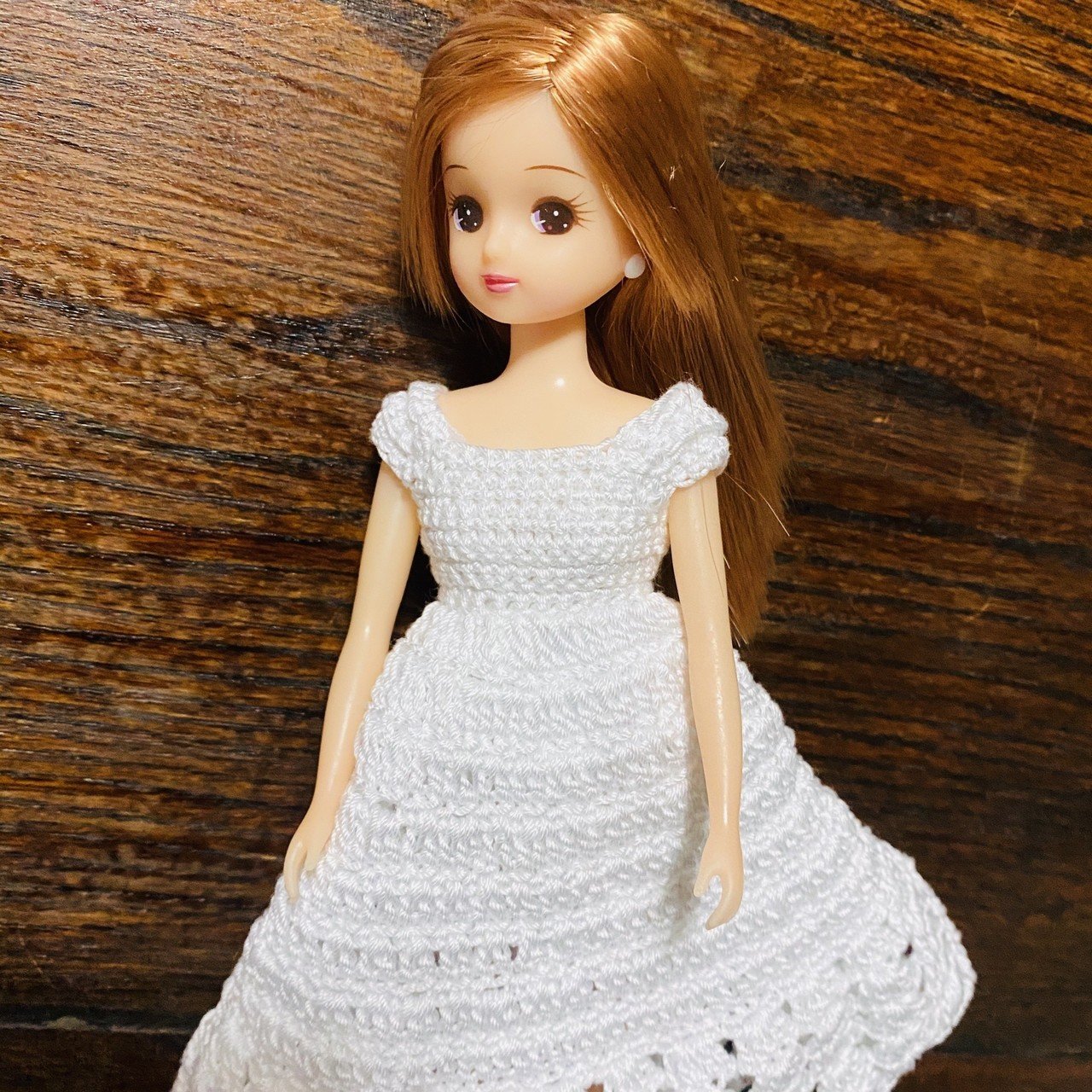 ハンドメイドレース編みドレスホワイトレッドリカちゃんバービージェニーちゃんエリー ハンドメイド☆レース編みロングドレスリカちゃん着せ替えお洋服