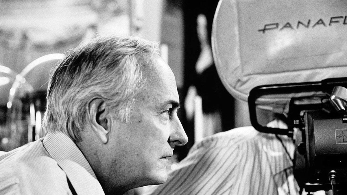 デカマラベニス