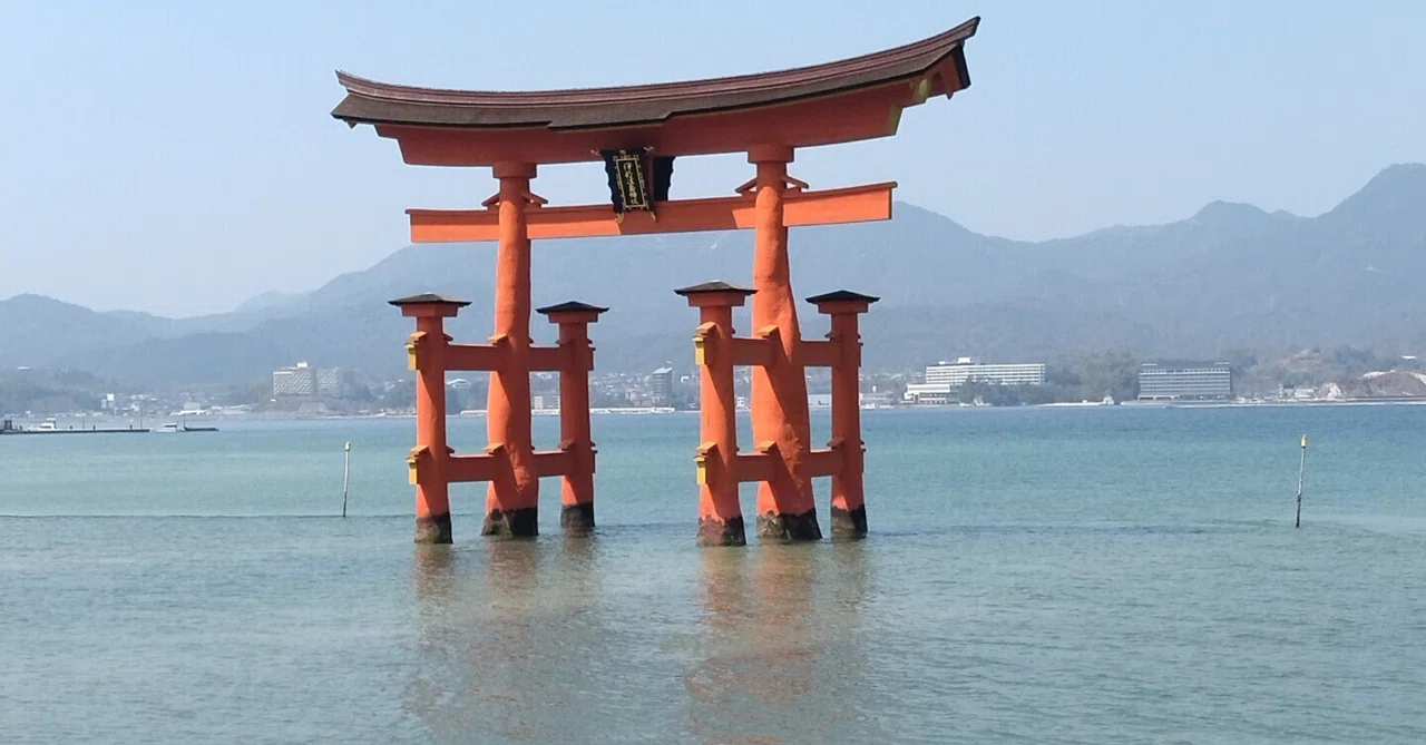 Train Travel (Touring Hiroshima) (3)｜善木正博