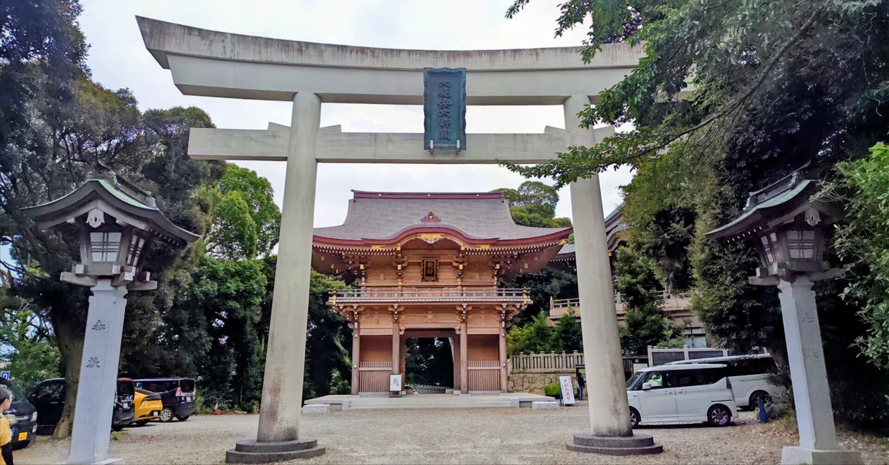 天津神に抵抗した甕星香々背男（みかぼしかがせお）を封じ込めた大甕