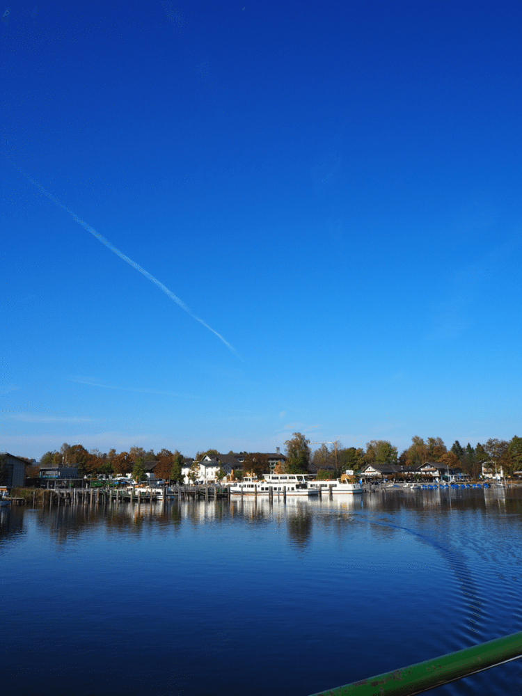 湖にやってきています💙
💙キーム湖💙ドイツ🇩🇪バイエルン州ローゼンハイムとザルツブルクの間にある美しい湖💙