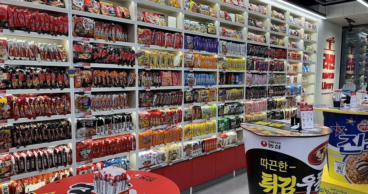 【現代古代史 #149】24時間営業————眠らない店のため夜通し燃やされた電力