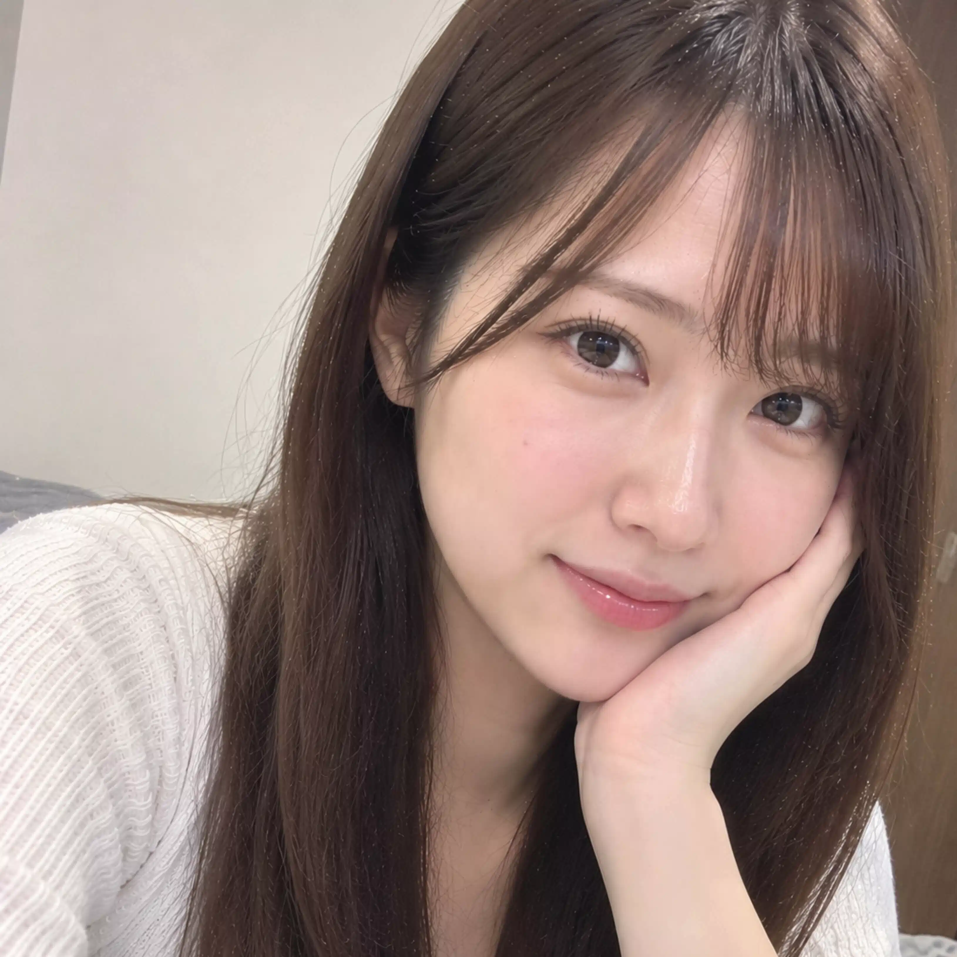 明日美　会社員