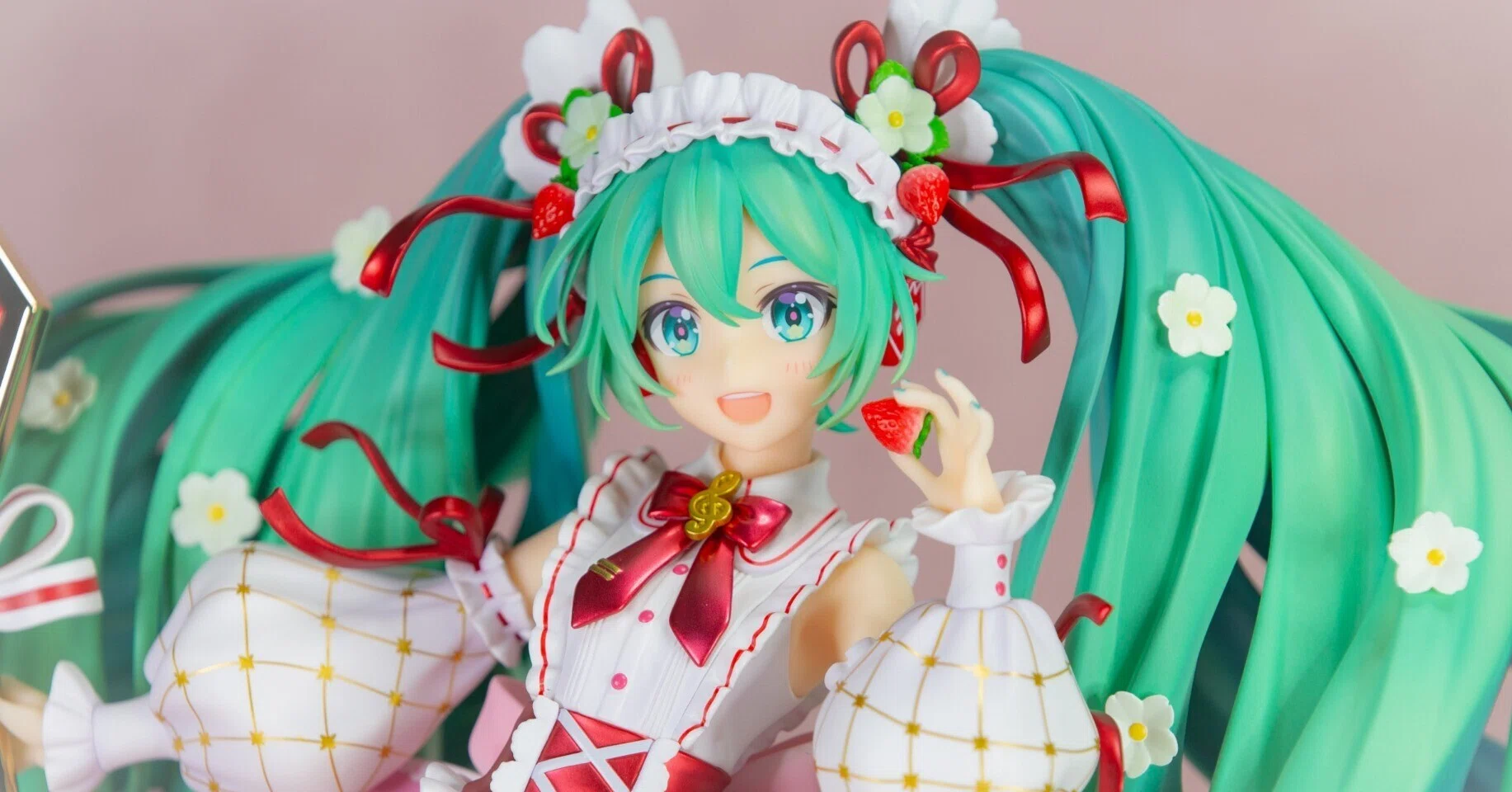 フィギュアレビュー】「初音ミク (15th Anniversary ver)」を眺めて