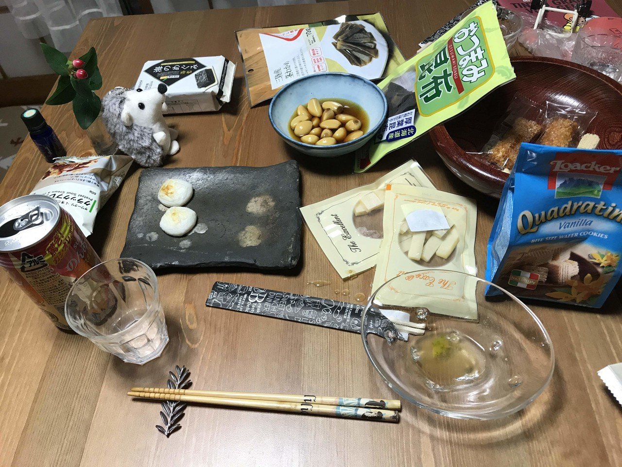 今夜は 月一の女子会 メンバーは 近所に住む若い友人ふたり と私の3人 それぞれ3歳の子供達を寝かせ 21時半に私の家に集合 そしてさっき 日にち変わって午前2時半にお開き 5時間も喋っていたみたい それ 秋元紀子 Note 今夜は 月一の女子会 メンバーは 近所に住む若い友人ふたり と私の3人 それぞれ3歳の子供達を寝かせ 21時半に私の家に集合 そしてさっき 日にち変わって午前2時半にお開き 5時間も喋っていたみたい それ 秋元紀子 Note