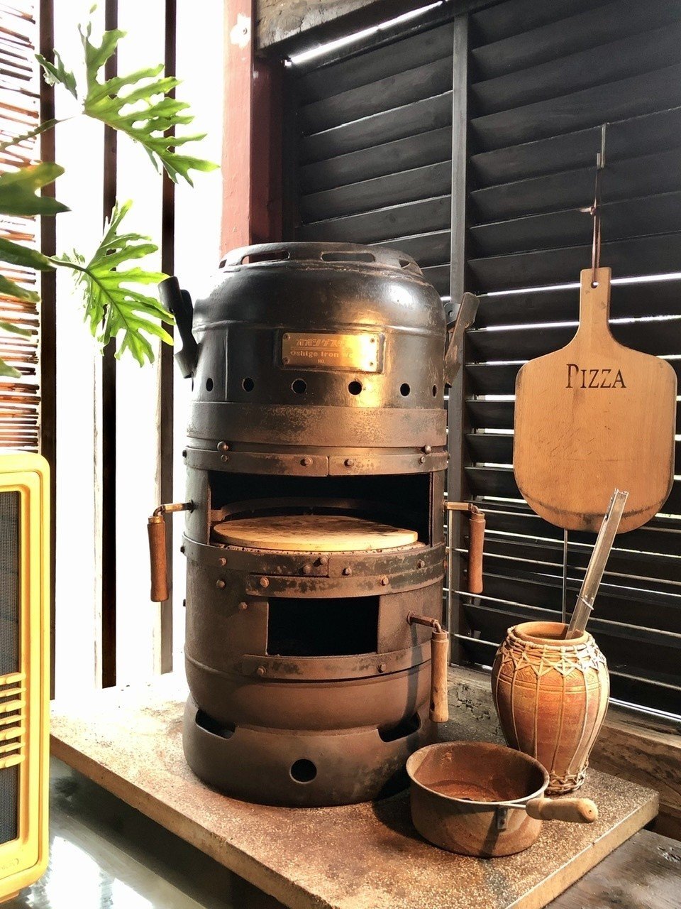Oshige Iron Worksのピザ窯｜DWELL
