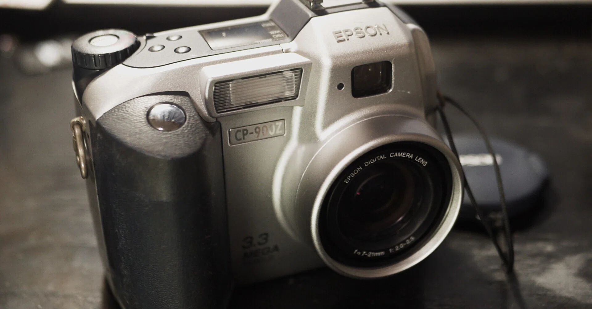 完動品　単3　EPSON CP-900Z コンパクトデジタルカメラ オールドコンデジ図鑑【#14】EPSON CP-900Z｜F2.0の明るいレンズを搭載