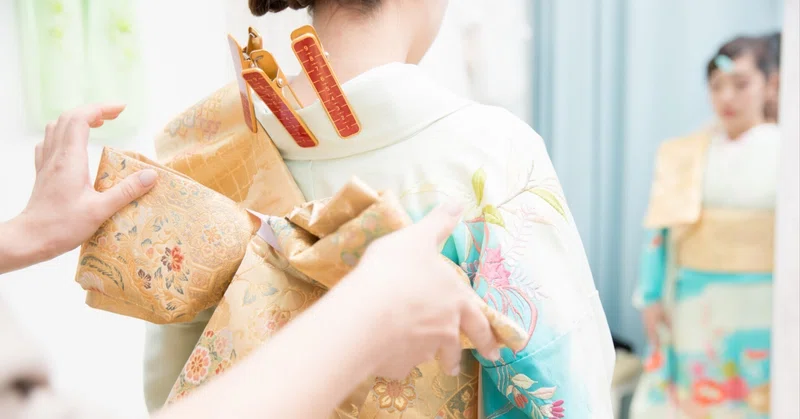 高い・洗えない・着付け教室必須、はもう古い?伝統を内側から変える制度的起業家たちの挑戦|着物文化のビジネス構造論Vol.08 thumbnail